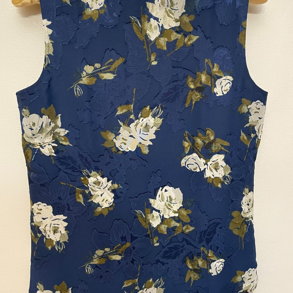 Talbots - floral - Picture 3 of 3